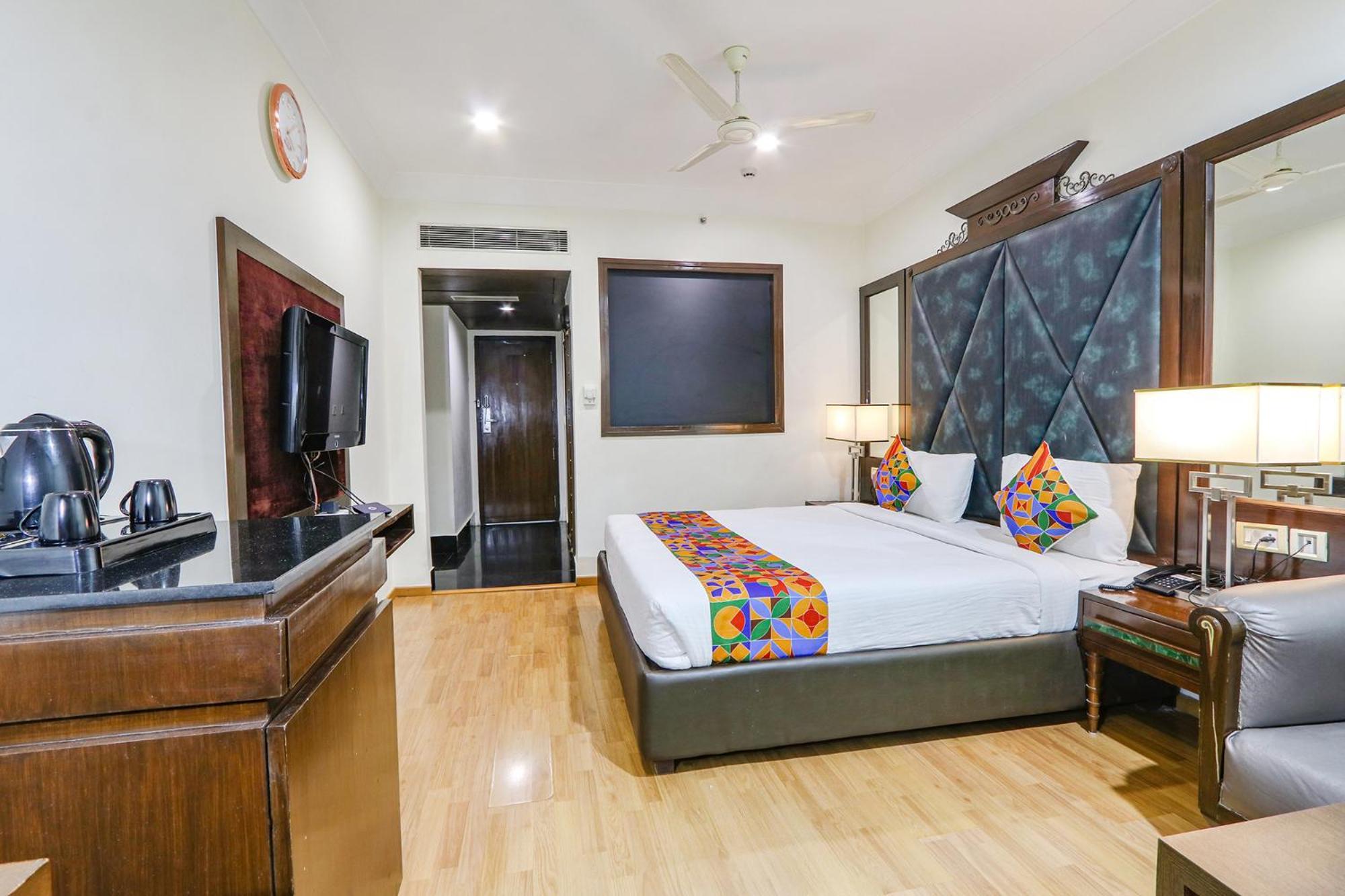 Fabhotel Prime Svm Grand - Banjara Hills Гайдарабад Екстер'єр фото